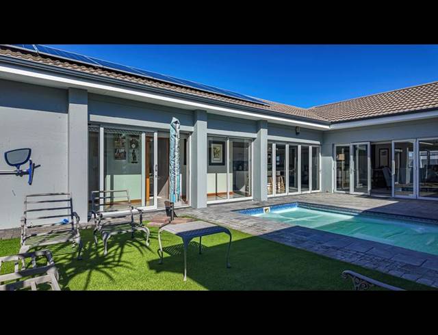 4 BEDROOM HOUSE FOR SALE IN PINNACLE POINT GOLF ESTATE